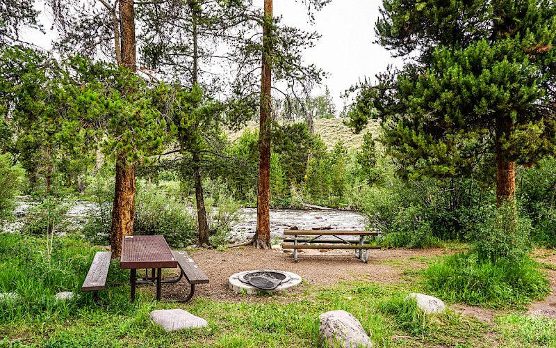 EAST FORK BEAR RIVER CAMPGROUND