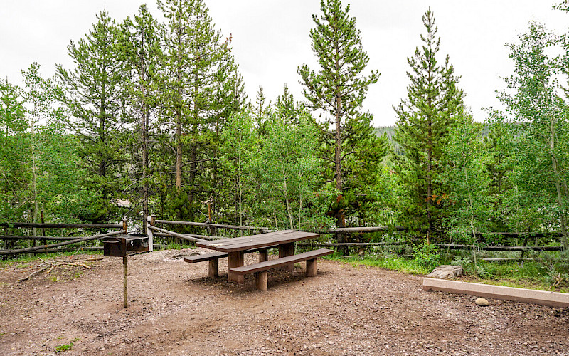MEEKS CABIN CAMPGROUND